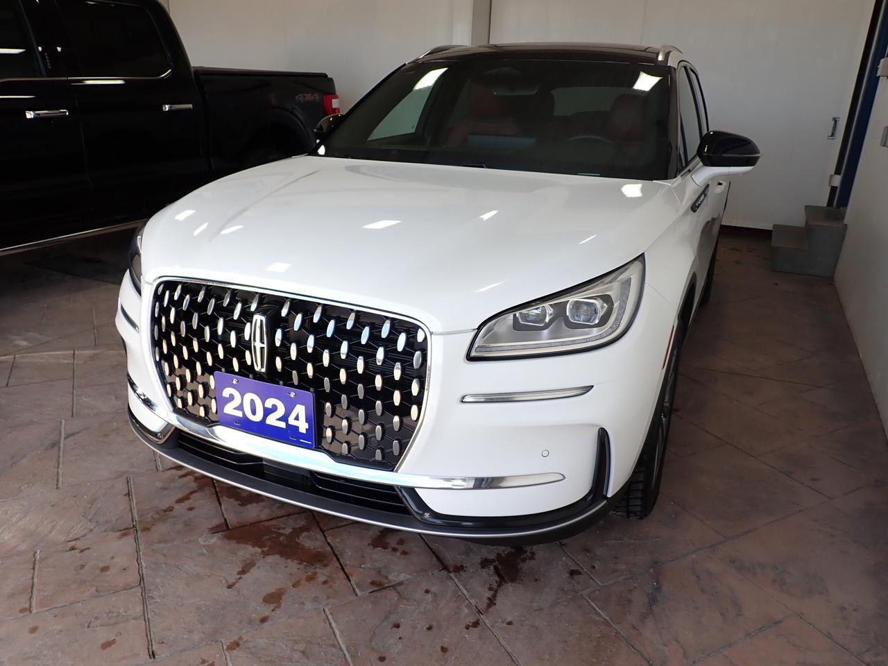 2024 Lincoln Corsair Reserve AWD LEATHER NAVI SUNROOF Listowel ON