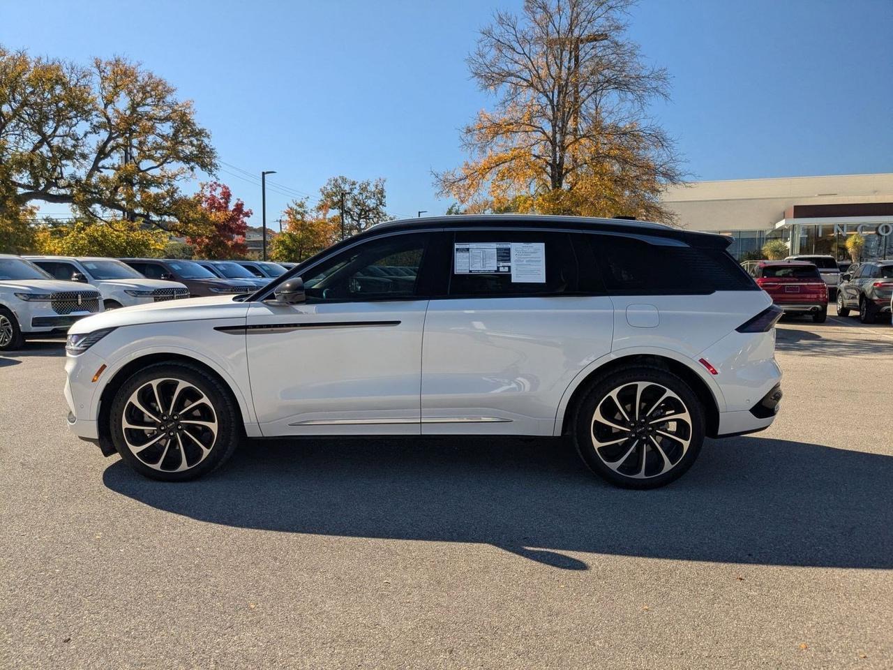 2024 Lincoln Nautilus Black Label