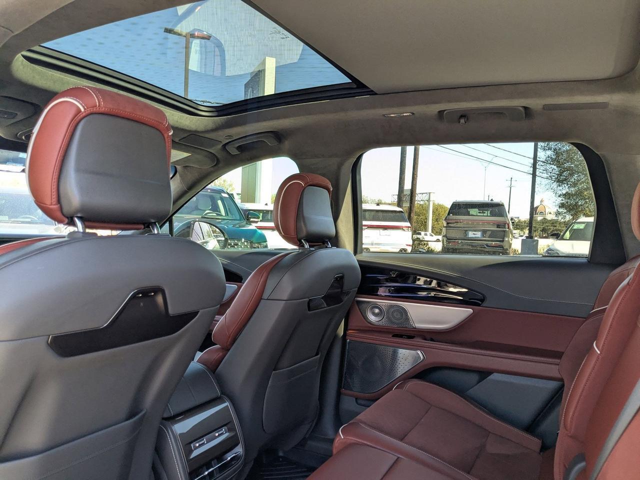 2024 Lincoln Nautilus Black Label