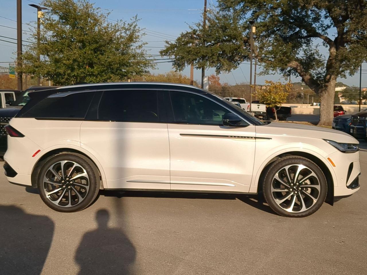 2024 Lincoln Nautilus Black Label