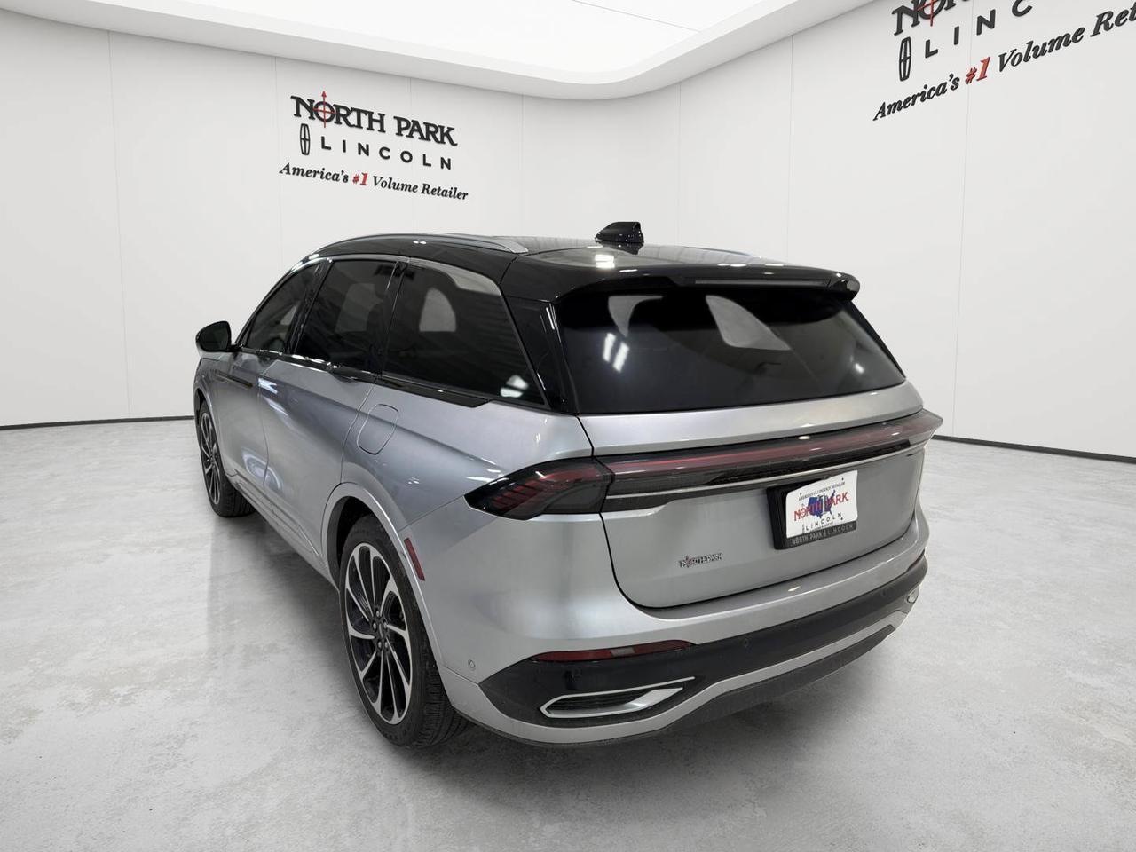 2024 Lincoln Nautilus Black Label