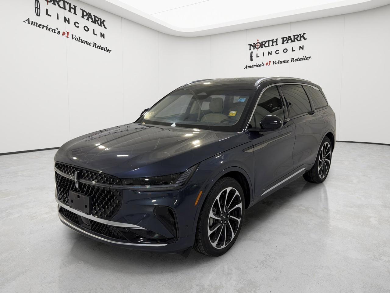 2024 Lincoln Nautilus Black Label