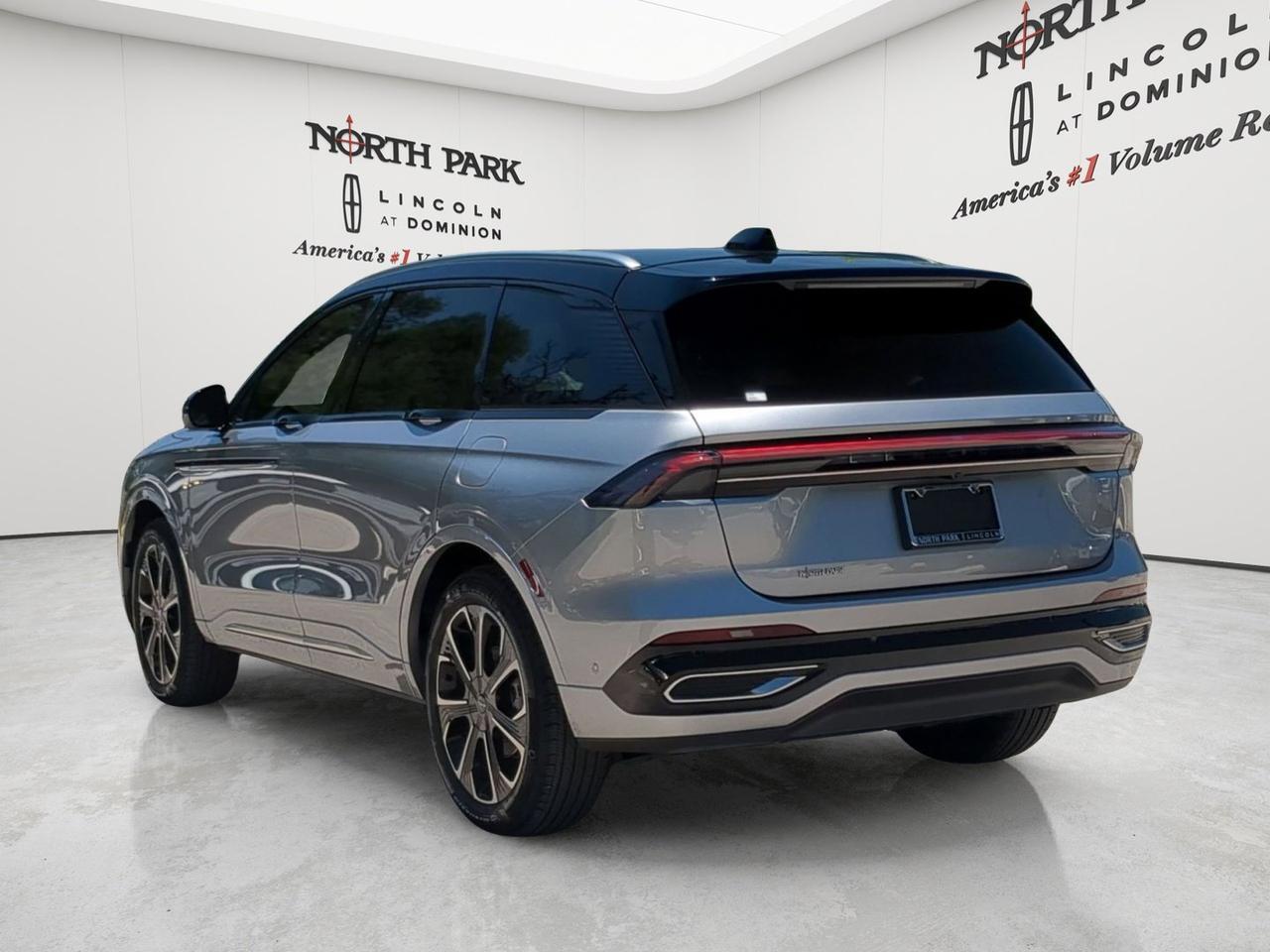 2024 Lincoln Nautilus Reserve