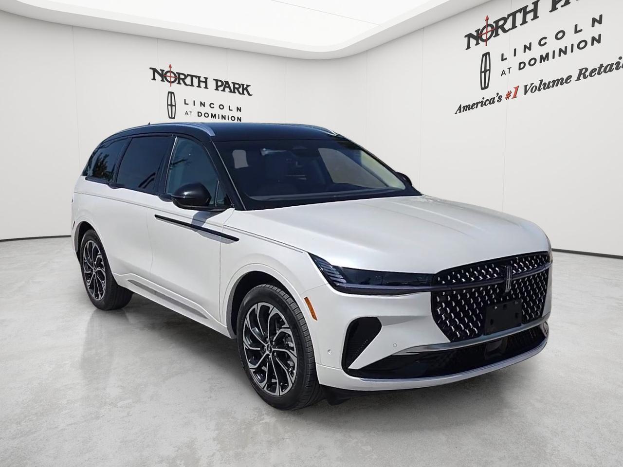 2024 Lincoln Nautilus Reserve
