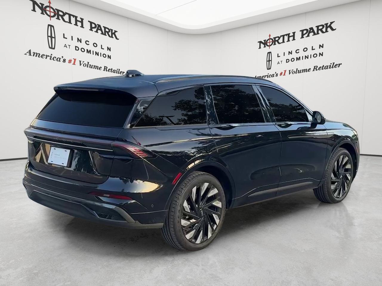 2024 Lincoln Nautilus Reserve