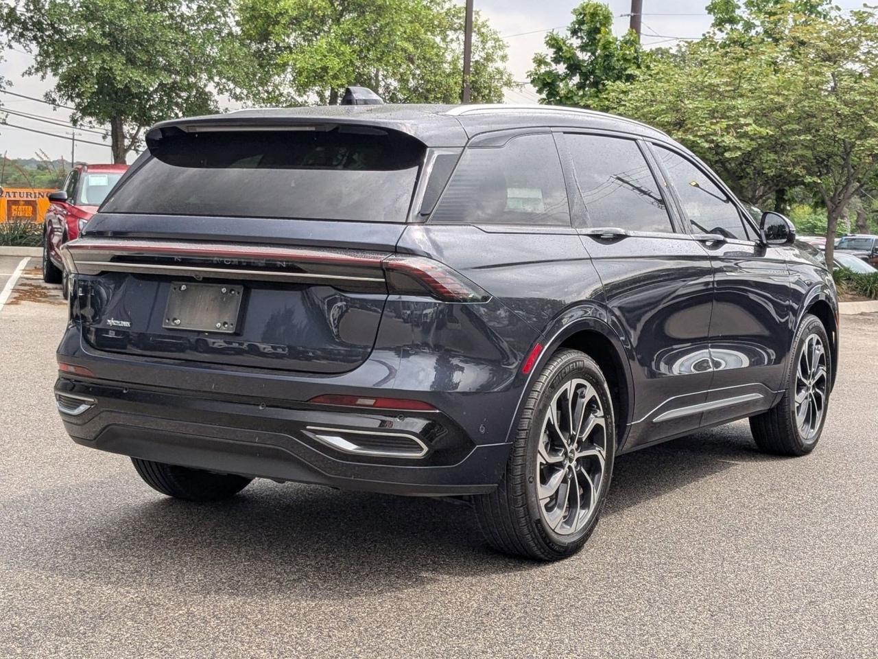 2024 Lincoln Nautilus Reserve