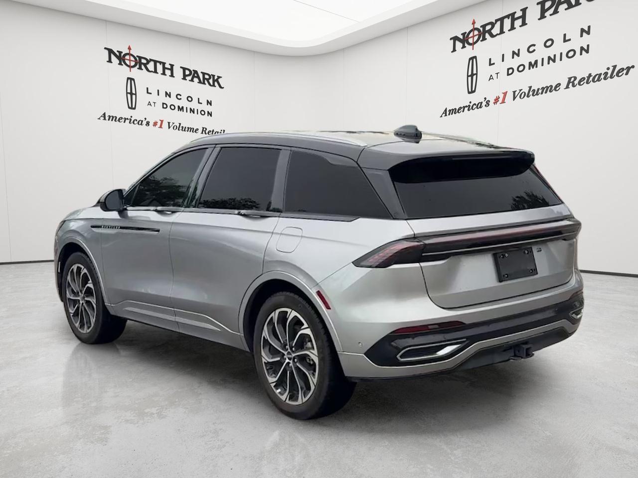 2024 Lincoln Nautilus Reserve