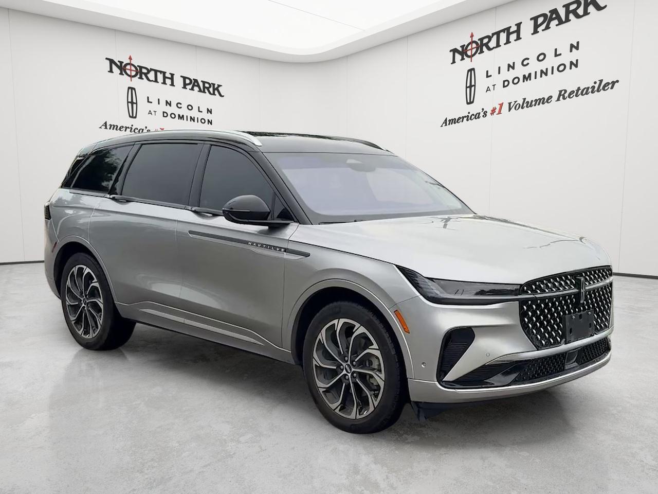 2024 Lincoln Nautilus Reserve