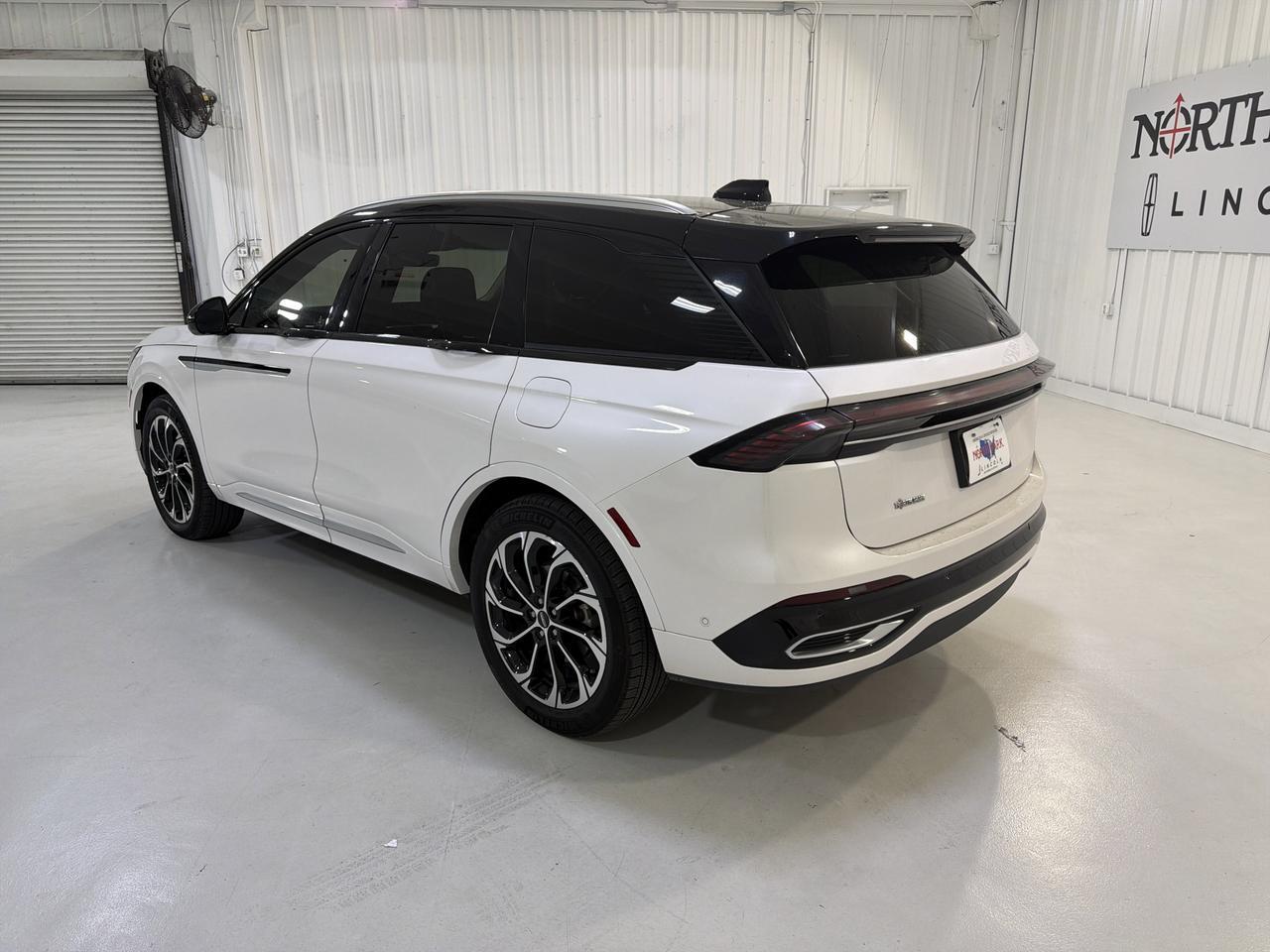 2024 Lincoln Nautilus Reserve