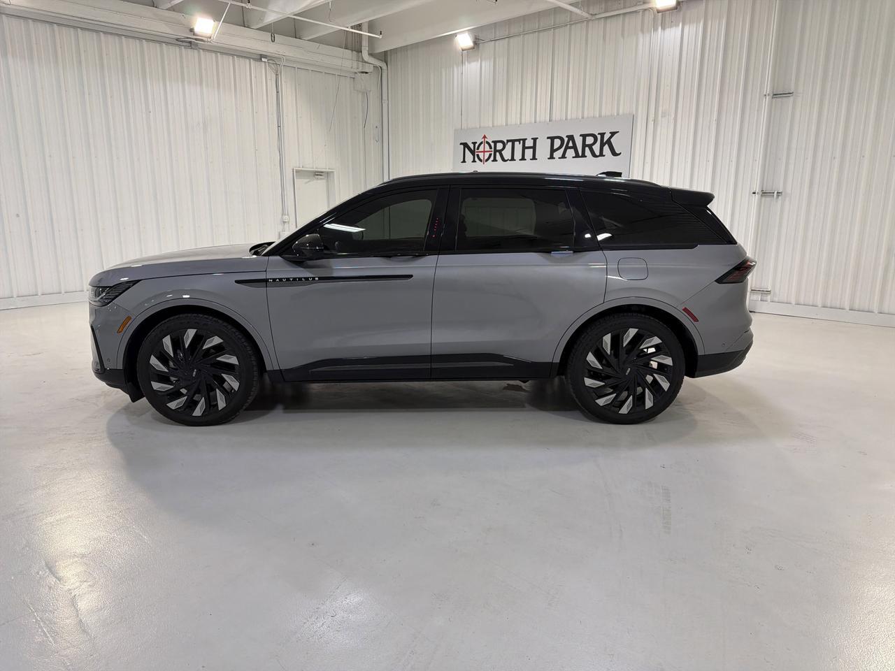 2024 Lincoln Nautilus Reserve