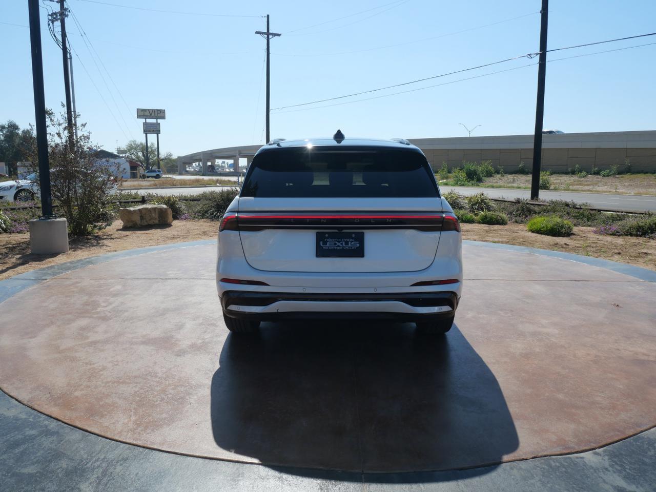 2024 Lincoln Nautilus Reserve