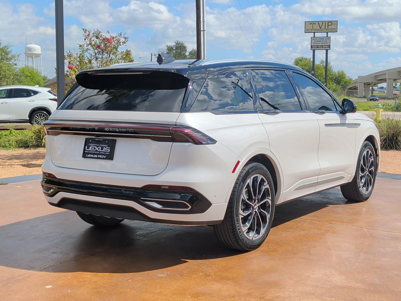2024 Lincoln Nautilus Reserve