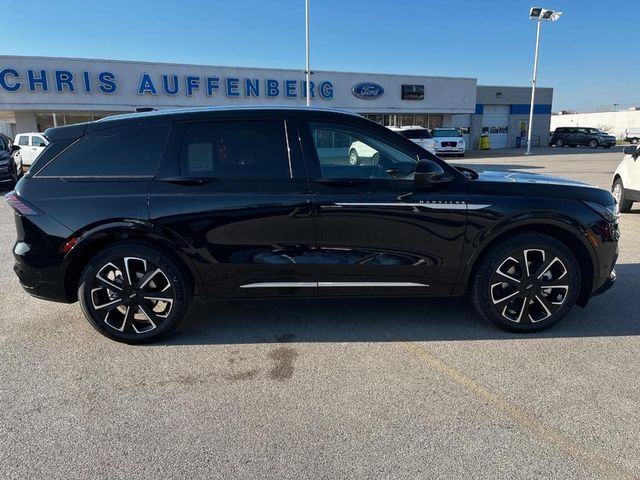 2024 Lincoln Nautilus Reserve