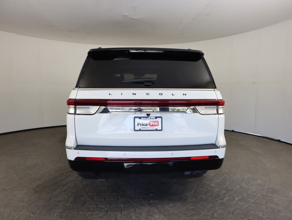 2024 Lincoln Navigator Black Label 4x4 w/2nd Row Massage Maumee OH
