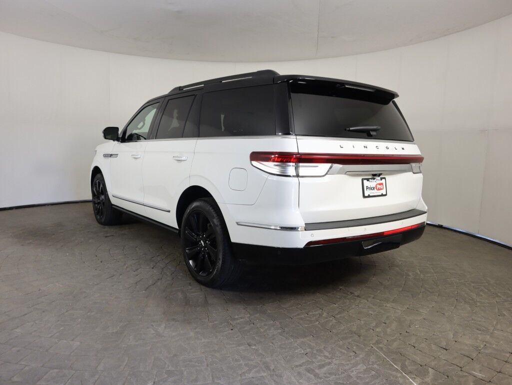 2024 Lincoln Navigator Black Label 4x4 w/2nd Row Massage Maumee OH