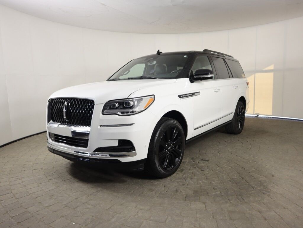 2024 Lincoln Navigator Black Label 4x4 w/2nd Row Massage Maumee OH