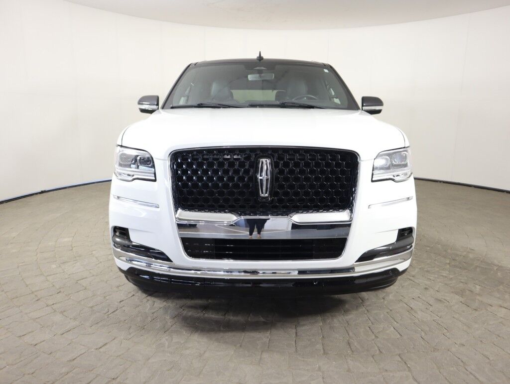 2024 Lincoln Navigator Black Label 4x4 w/2nd Row Massage Maumee OH