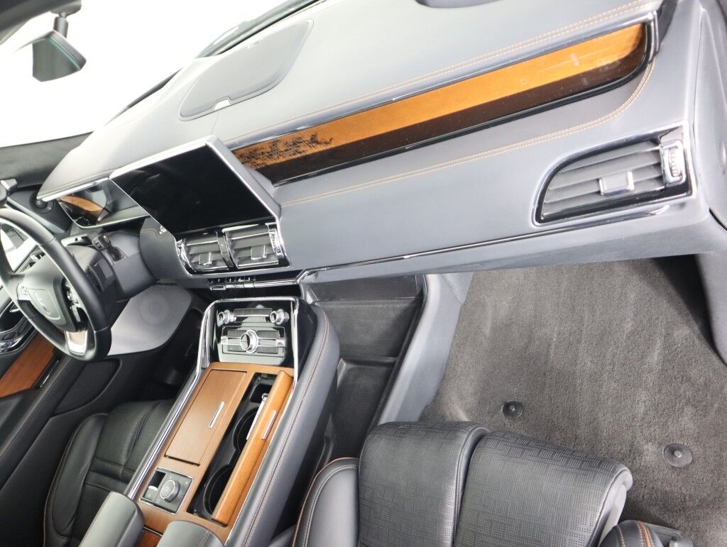 2024 Lincoln Navigator Black Label 4x4 w/2nd Row Massage Maumee OH
