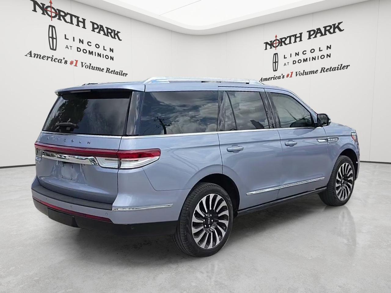 2024 Lincoln Navigator Black Label