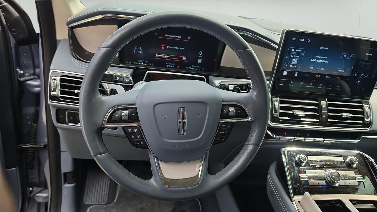2024 Lincoln Navigator Black Label