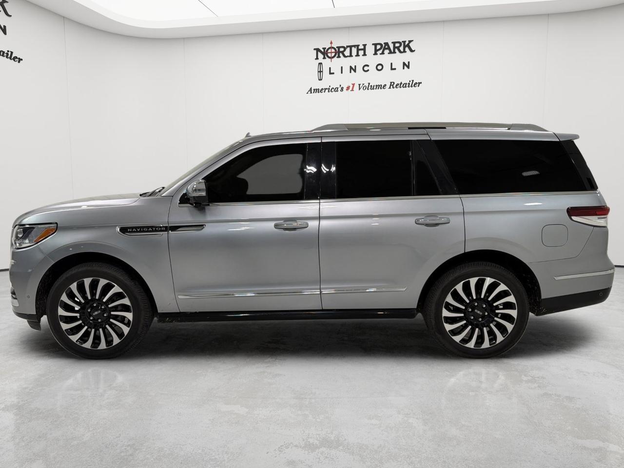 2024 Lincoln Navigator Black Label