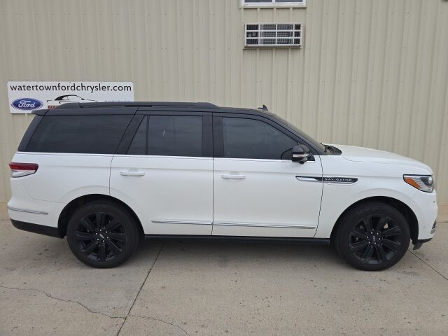 2024 Lincoln Navigator Black Label Watertown SD