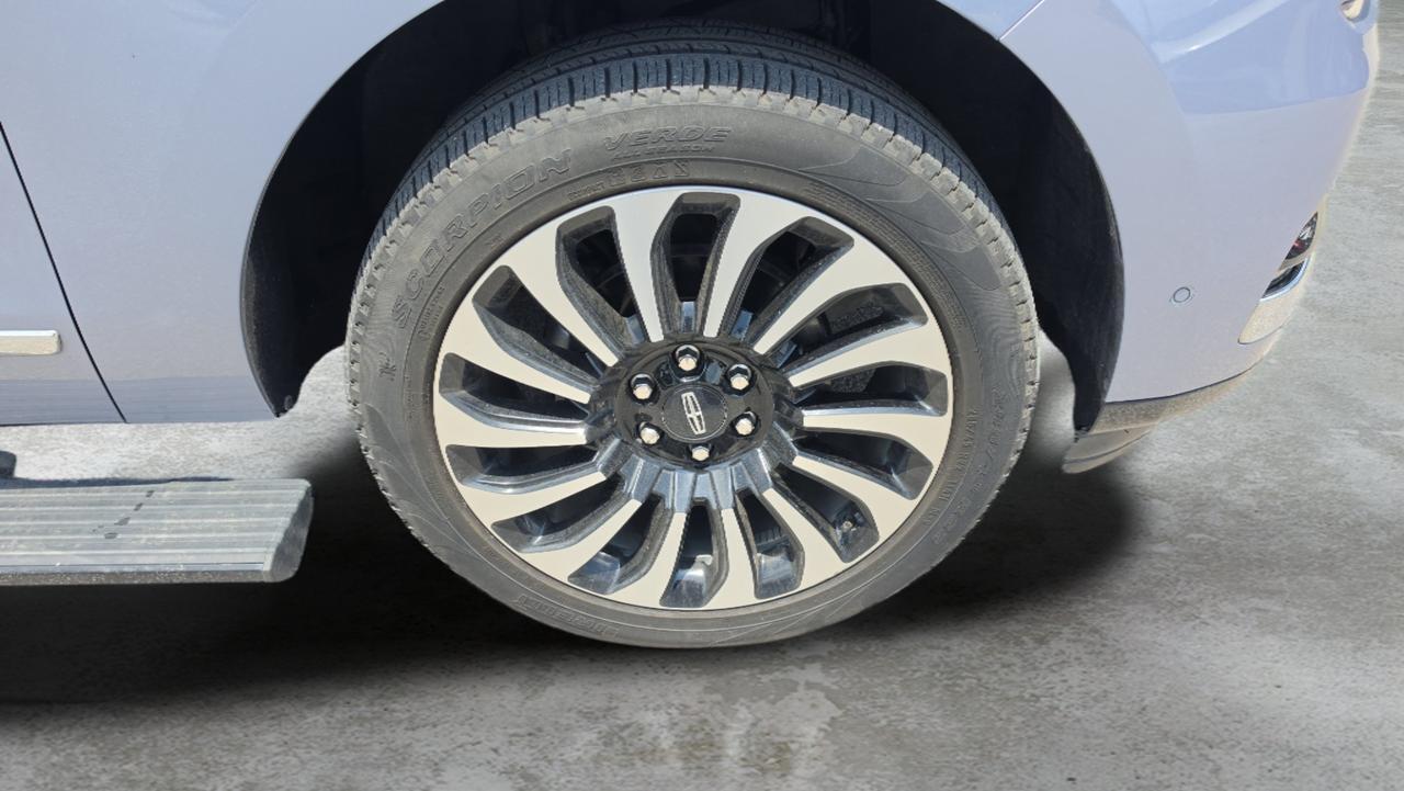 2024 Lincoln Navigator L Black Label