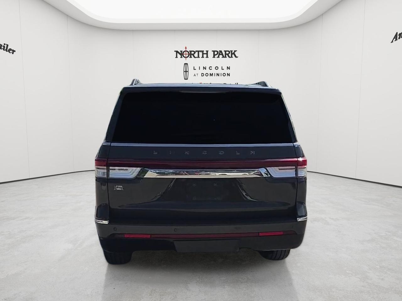 2024 Lincoln Navigator L Black Label