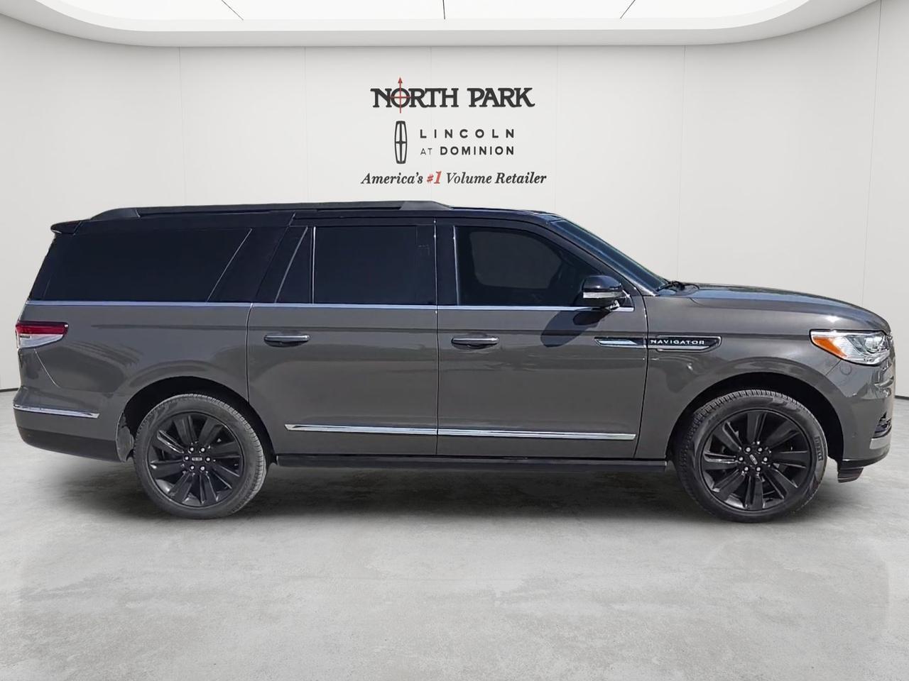 2024 Lincoln Navigator L Black Label
