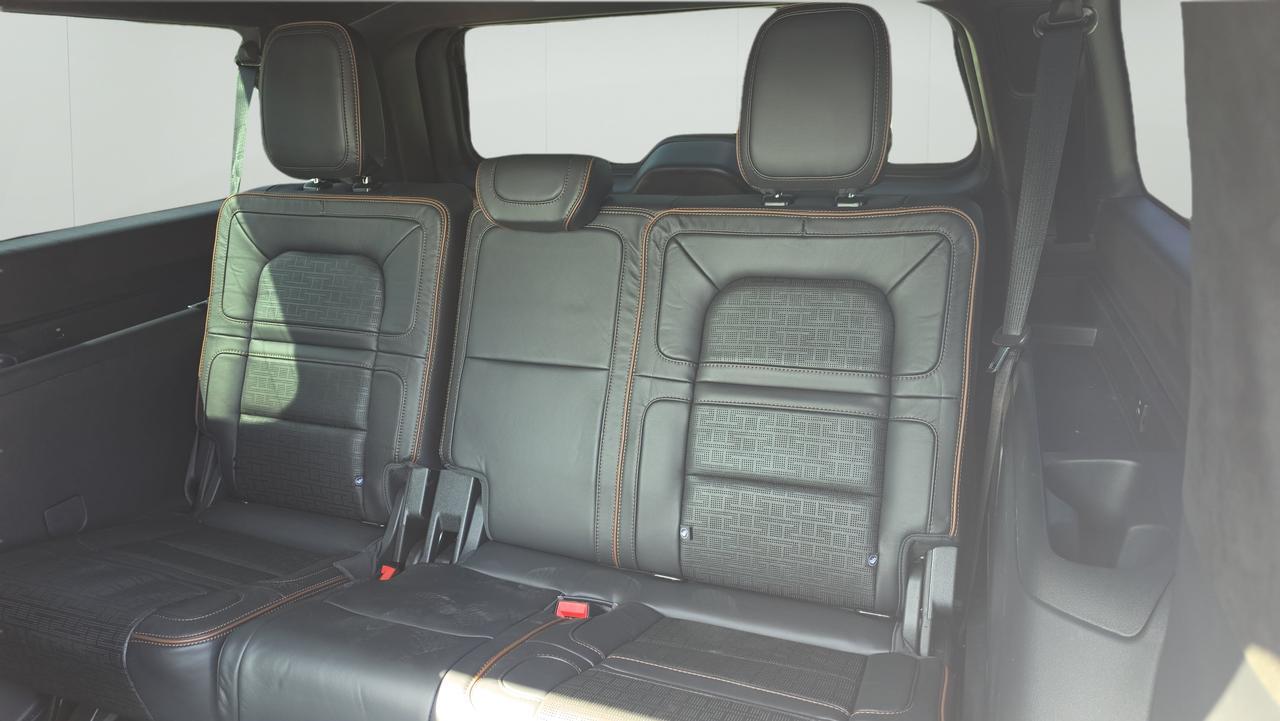2024 Lincoln Navigator L Black Label