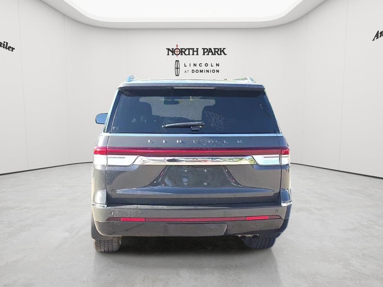 2024 Lincoln Navigator L Black Label