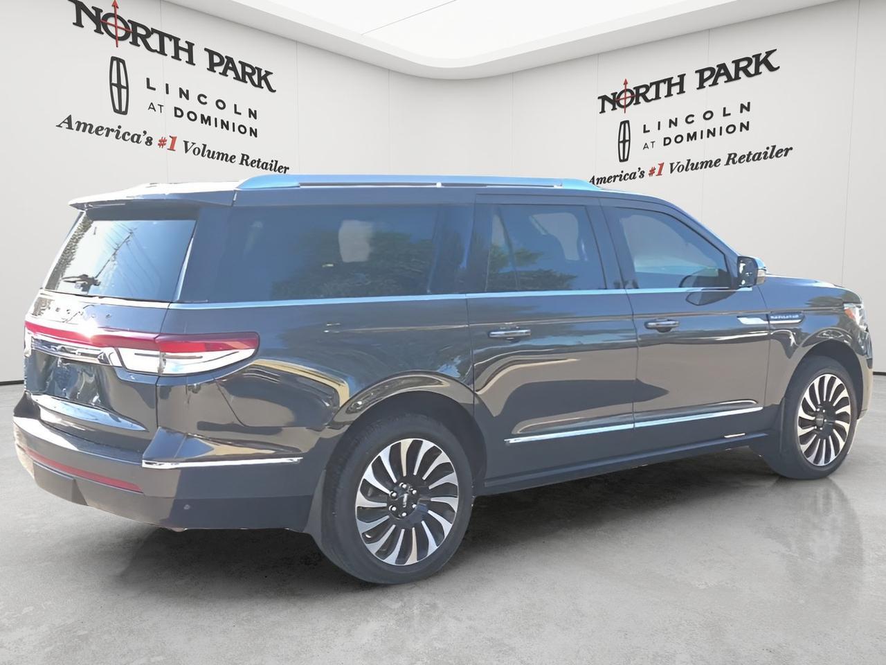 2024 Lincoln Navigator L Black Label