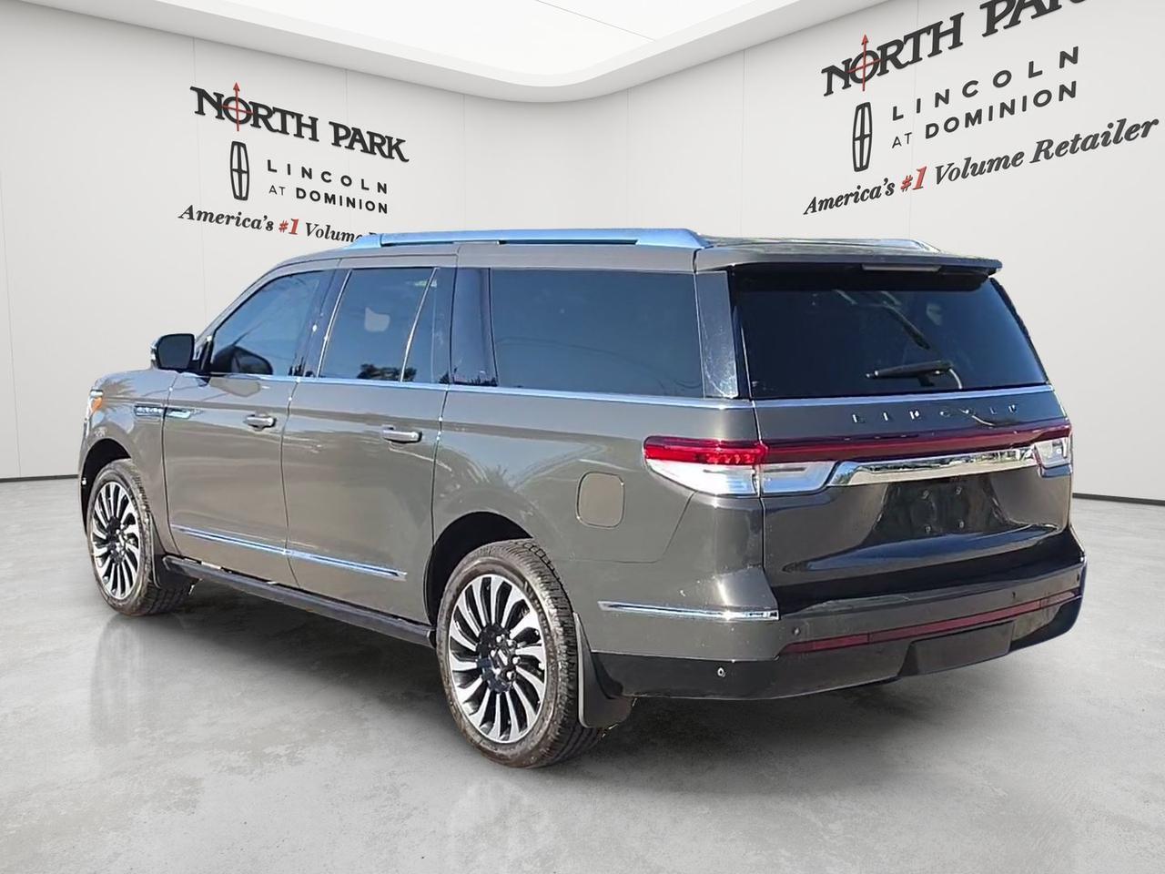 2024 Lincoln Navigator L Black Label