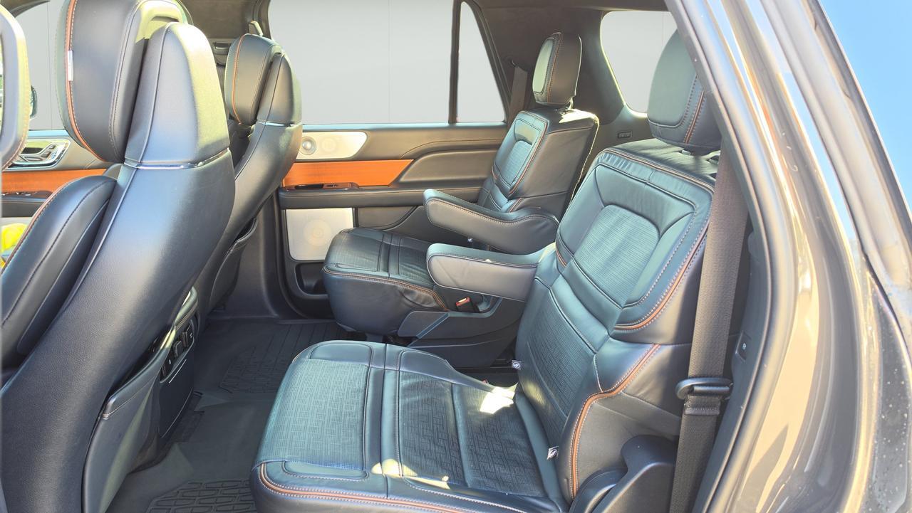 2024 Lincoln Navigator L Black Label
