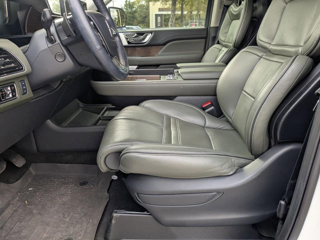 2024 Lincoln Navigator L Black Label