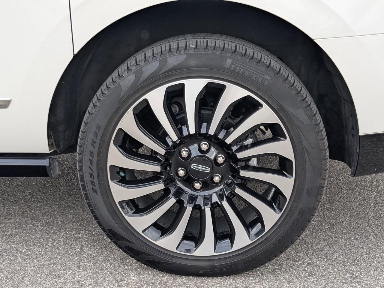 2024 Lincoln Navigator L Black Label