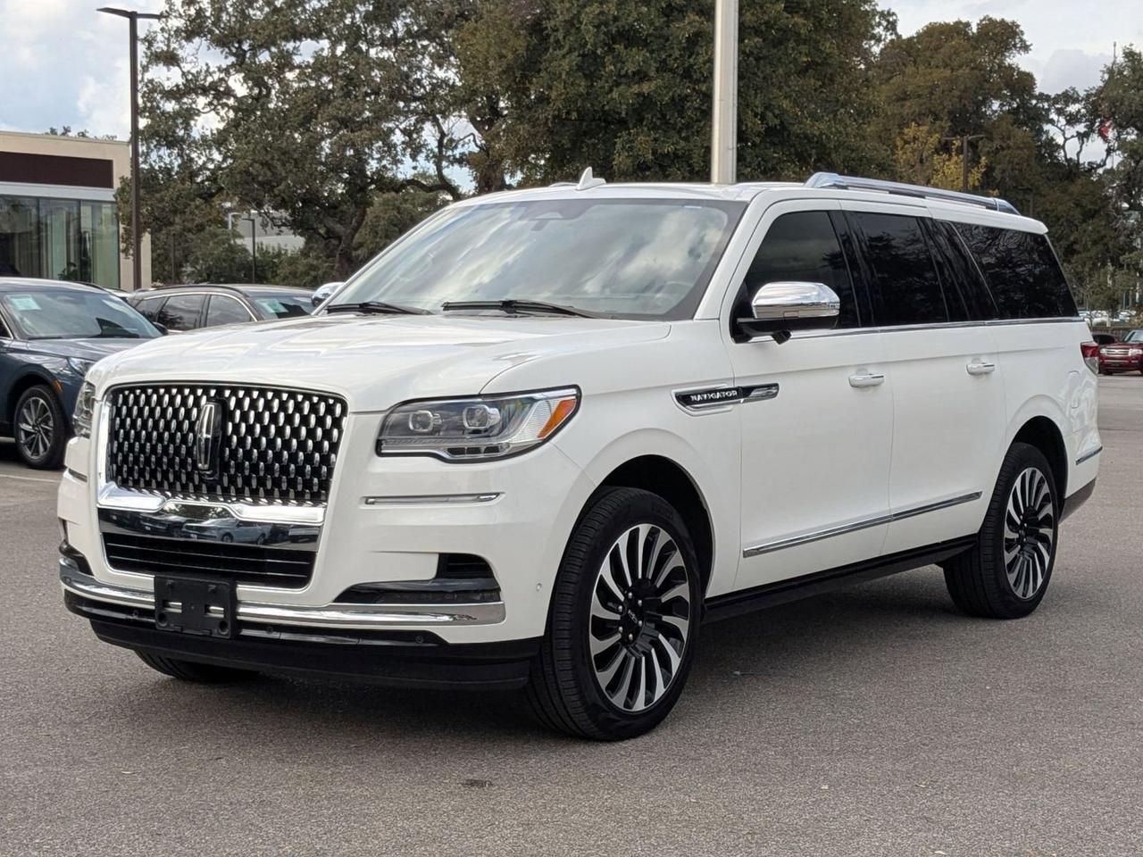 2024 Lincoln Navigator L Black Label