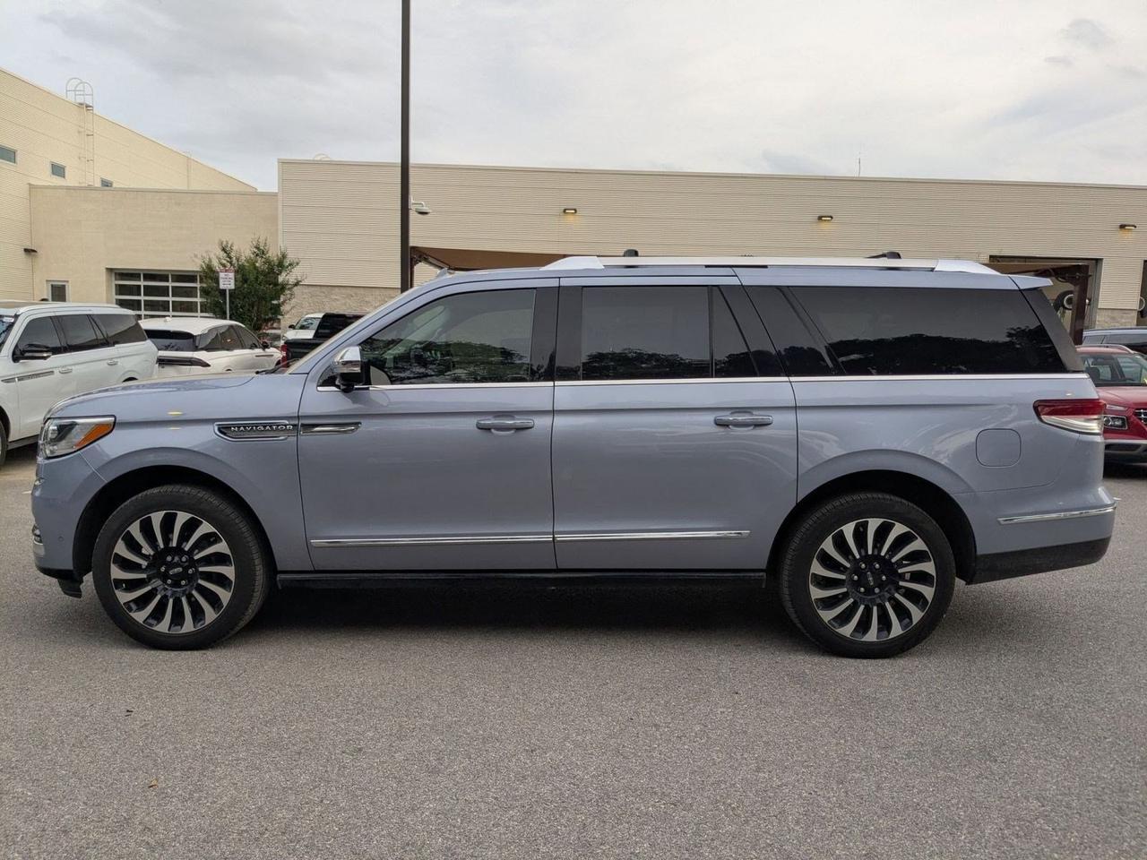 2024 Lincoln Navigator L Black Label