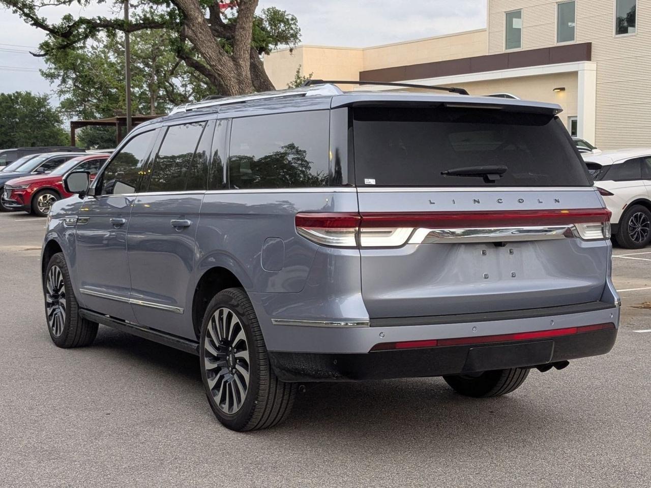 2024 Lincoln Navigator L Black Label