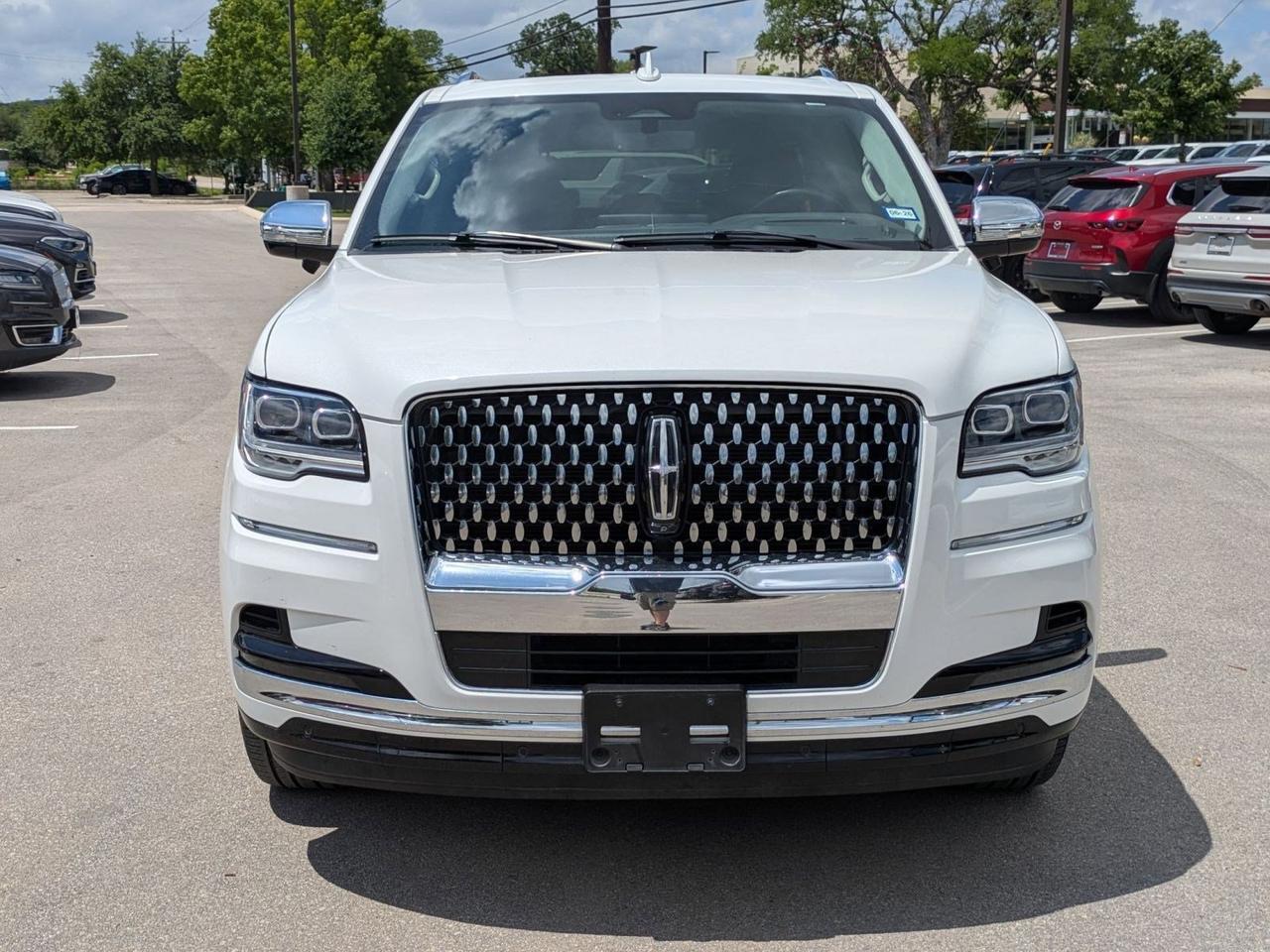 2024 Lincoln Navigator L Black Label