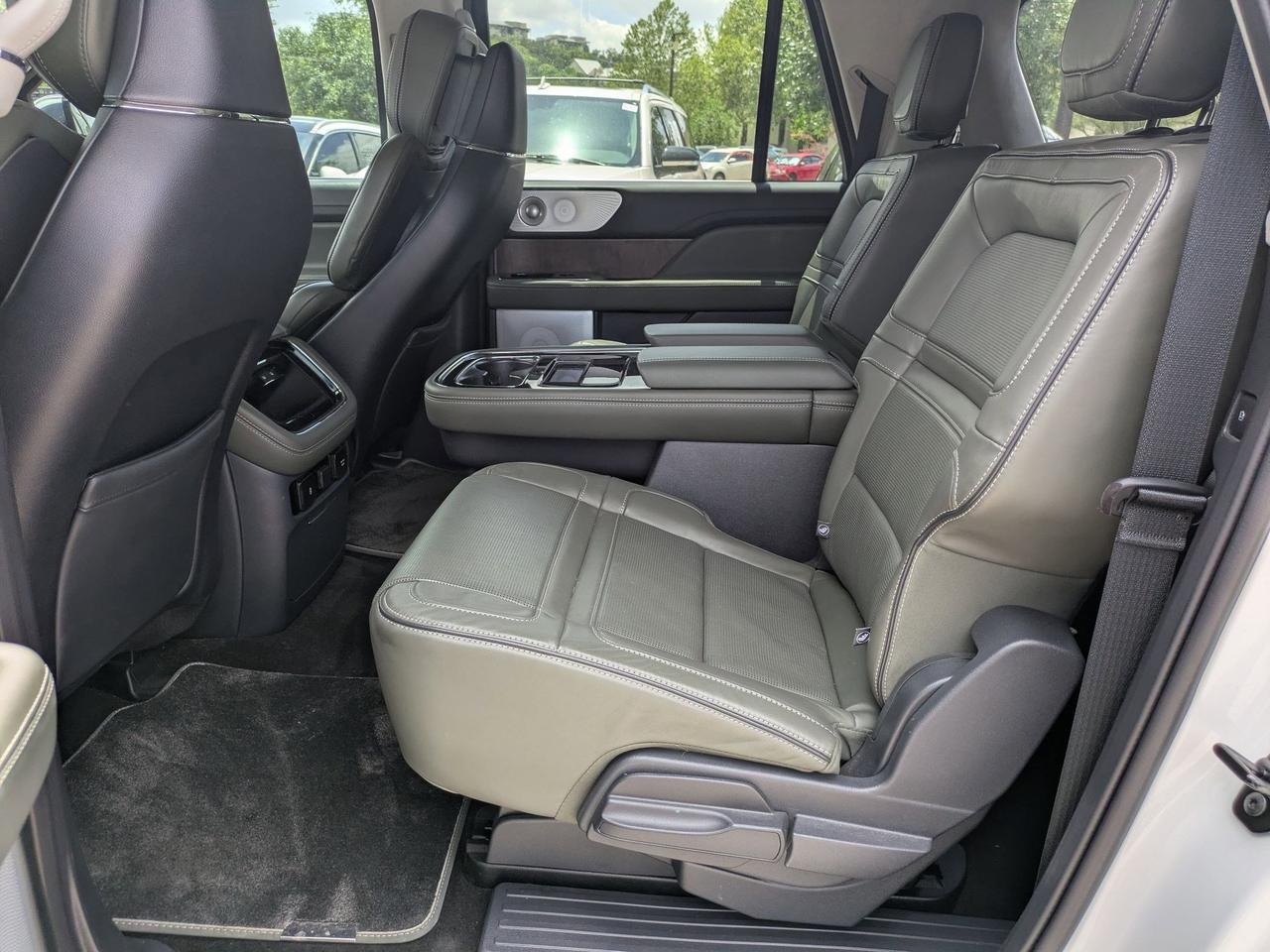 2024 Lincoln Navigator L Black Label