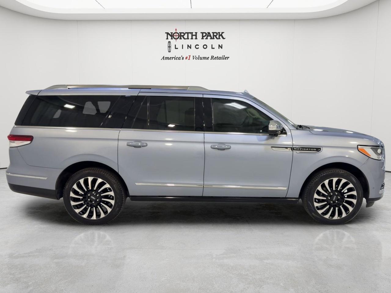 2024 Lincoln Navigator L Black Label
