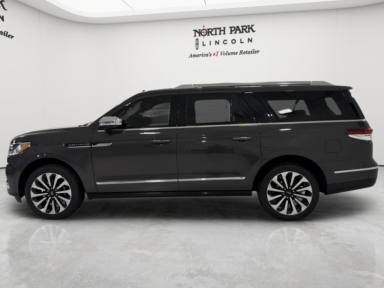 2024 Lincoln Navigator L Black Label