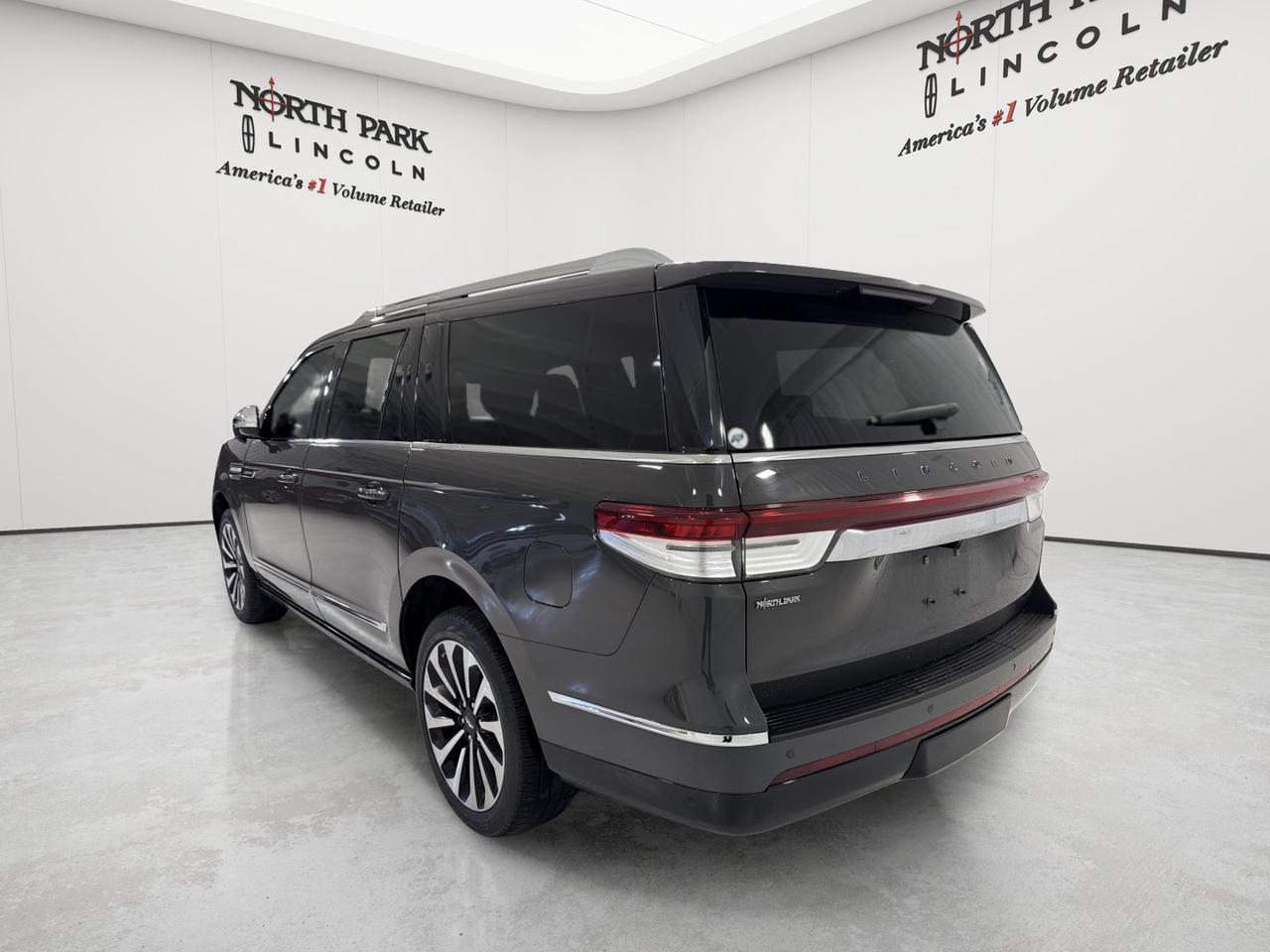 2024 Lincoln Navigator L Black Label