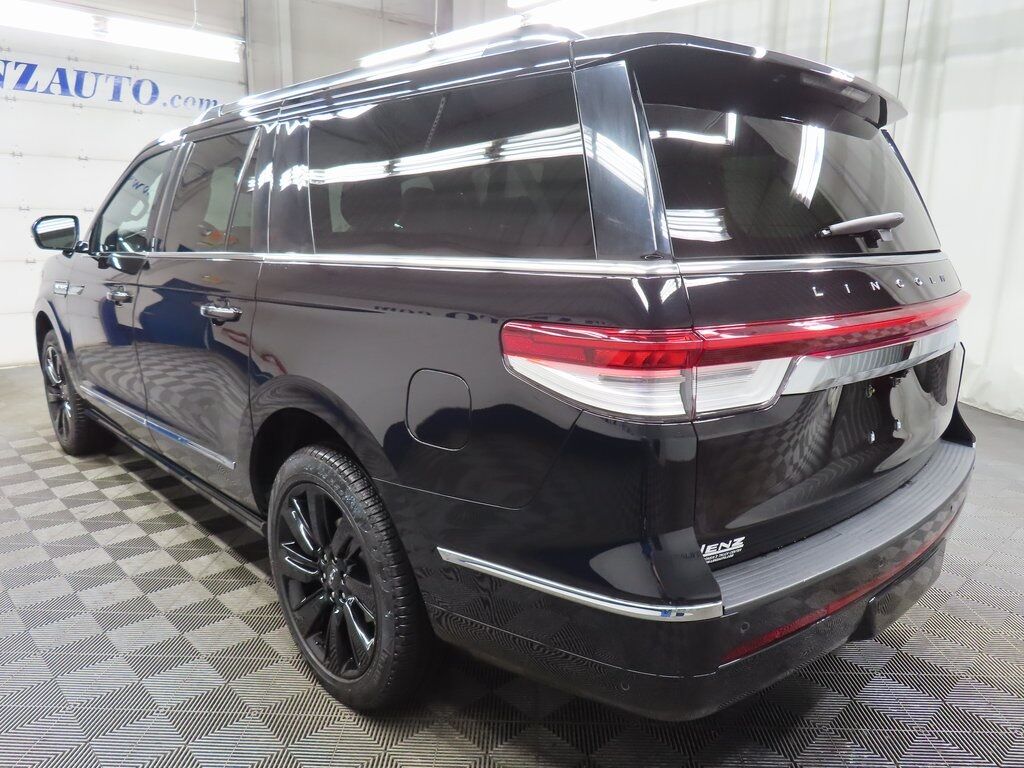 2024 Lincoln Navigator L L Reserve 4WD Fond du Lac WI