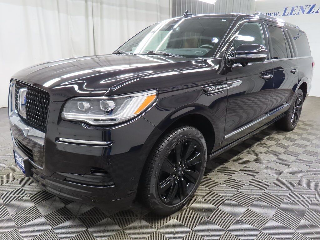 2024 Lincoln Navigator L L Reserve 4WD Fond du Lac WI