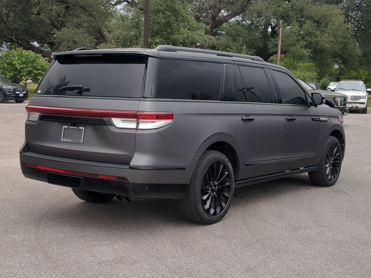 2024 Lincoln Navigator L Reserve