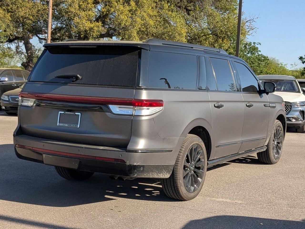2024 Lincoln Navigator L Reserve
