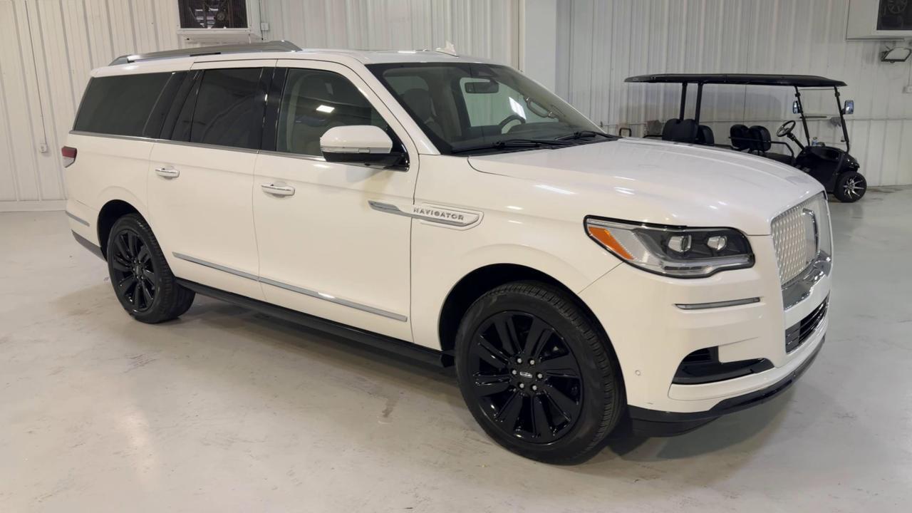 2024 Lincoln Navigator L Reserve