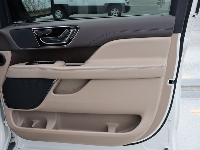 2024 Lincoln Navigator Premiere Oshkosh WI